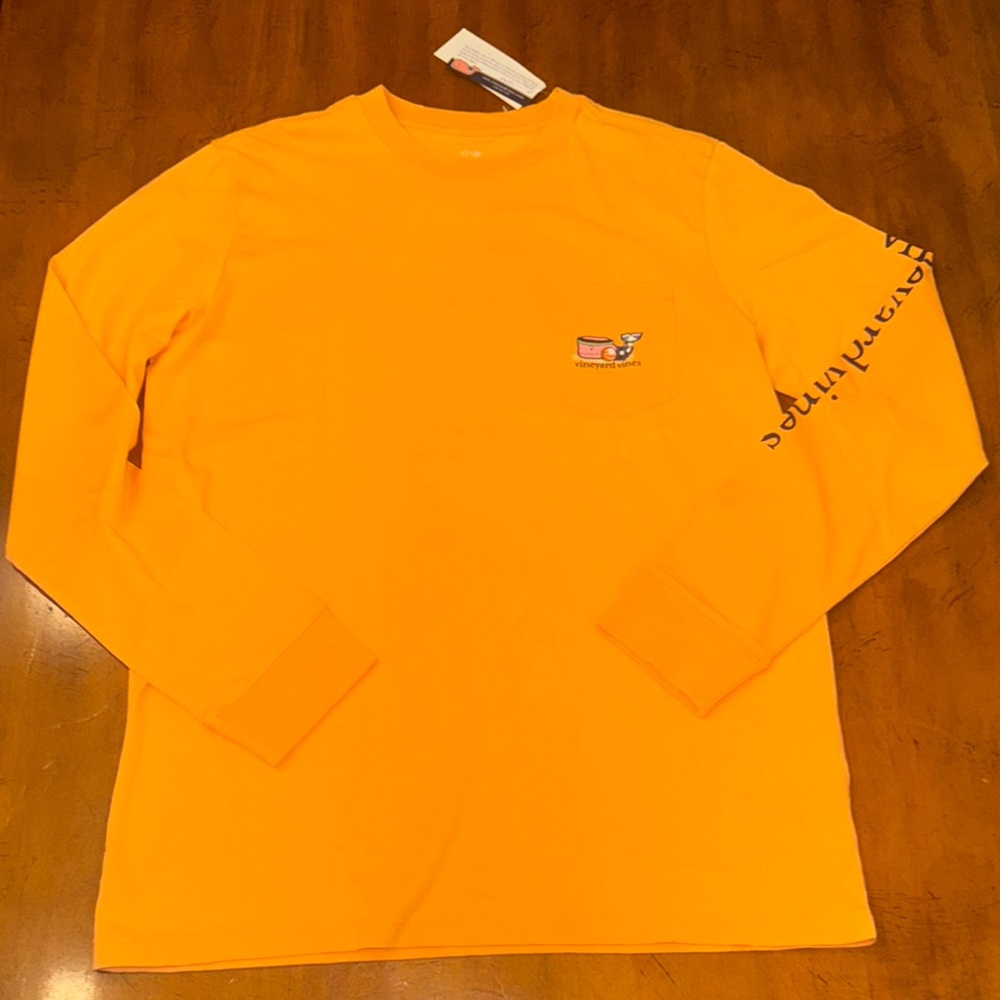 NWT Vineyard Vines LS Basketball Whale Pocket Tee - L - Picture 2 of 5